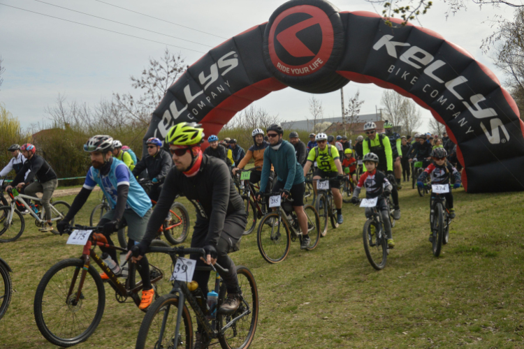 Rekordszámú résztvevő az 5. Tour de Puszta terepkerékpár versenyen