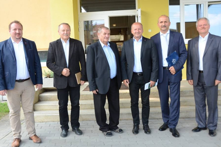 A következő tanévben elindulhat a kadétképzés a kiskunmajsai Tomori-gimnáziumban