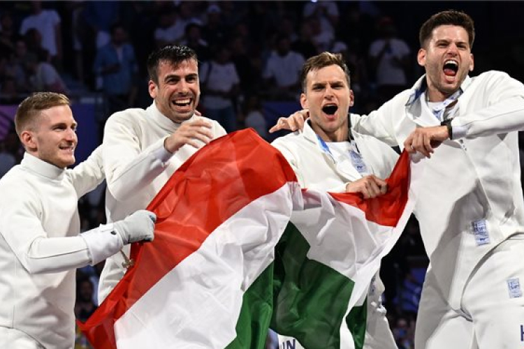 Aranyérmes a magyar férfi párbajtőrcsapat