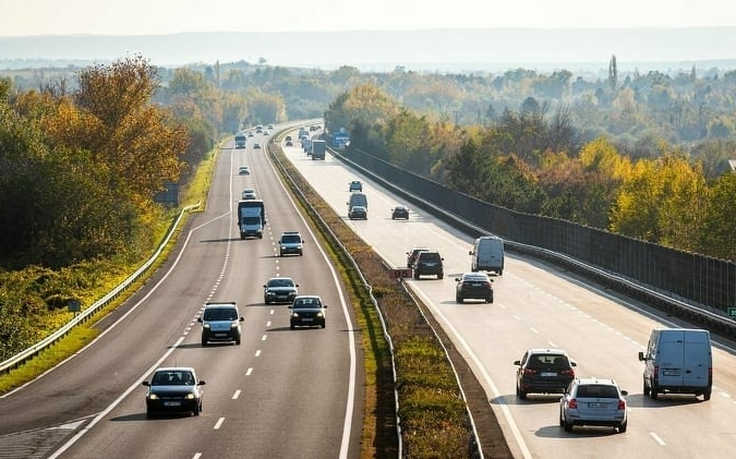 Januártól több gyorsforgalmi útszakaszra kell sztrádamatricát venni