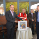 Defibrillátort helyeztek el a buszállomáson