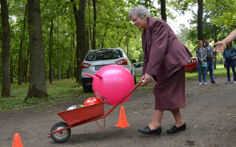 Egyházközségi Majális a Parkerdőben