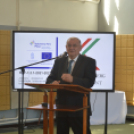 Megérkeztek az iskolákba a gyerekek digitális fejlődését elősegítő laptopok