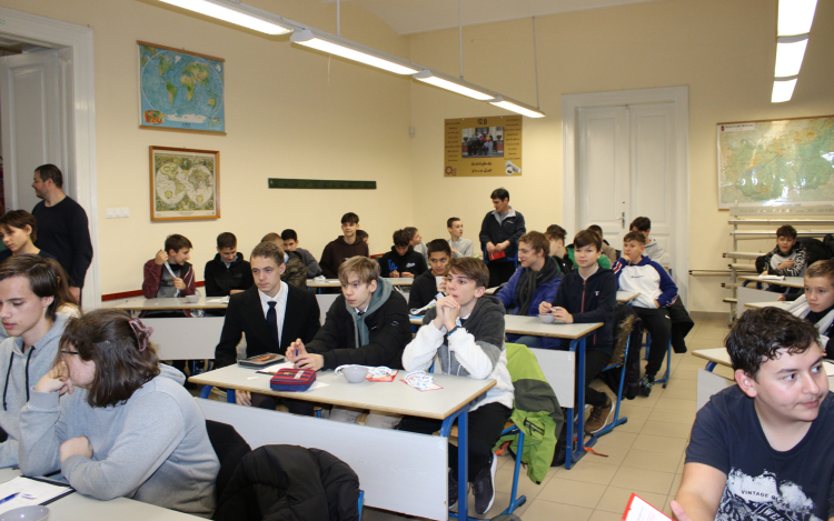 Agycsavaró matematikaverseny a PG-ben