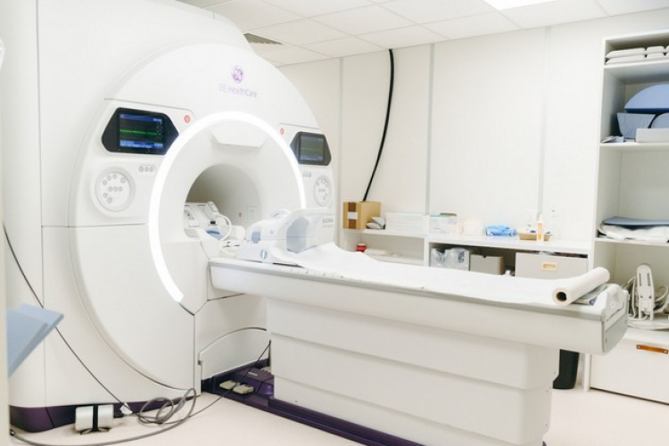 Tájékoztatás az MR-berendezés átmeneti leállásáról